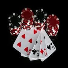 Người chơi Việt Nam trải nghiệm slot nổ hũ trên điện thoại di động